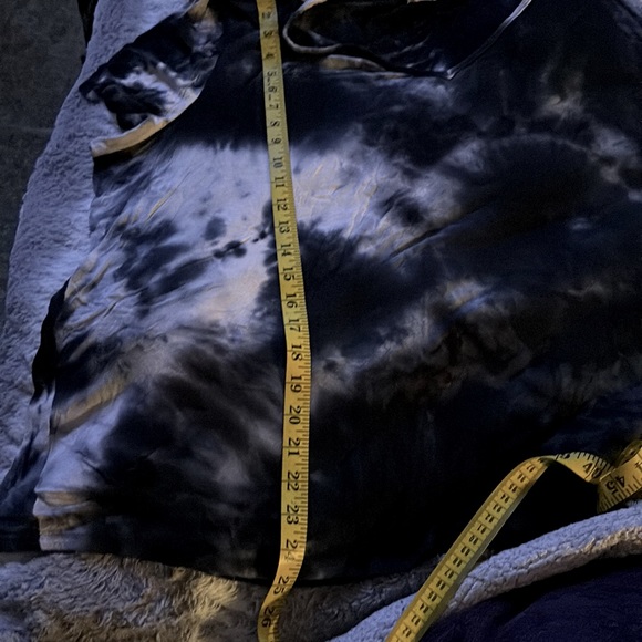 EUC Maurices 24/7 Collection Black & White Tie Dye Fitted Vneck Tshirt, Size 3x - Picture 9 of 9